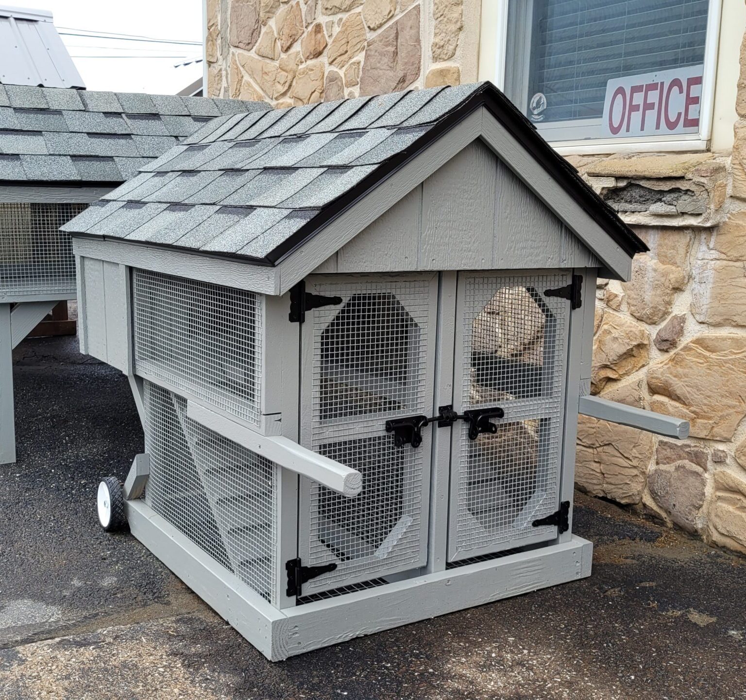 Smart Ways to Optimize Your Outdoor Rabbit Hutch for a Happy 2025